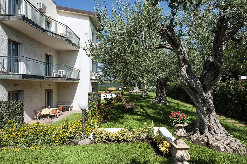 Villa Collina Giardini Naxos Exteriér fotografie