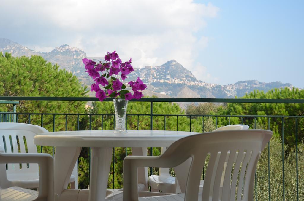 Villa Collina Giardini Naxos Pokoj fotografie